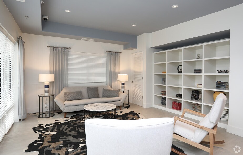 More Photos Of 11830 Sunrise Valley Dr, Reston Apartments For Lease