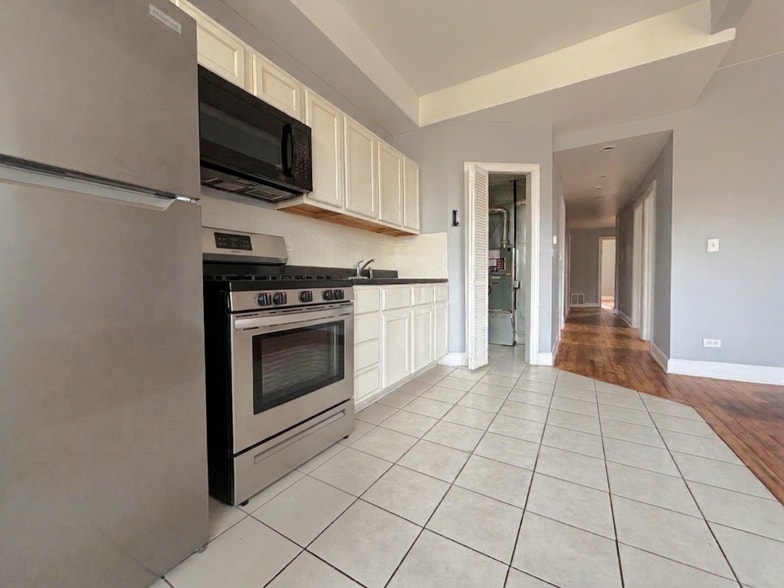 More Photos Of 6128 S Prairie Ave, Chicago Apartments For Sale