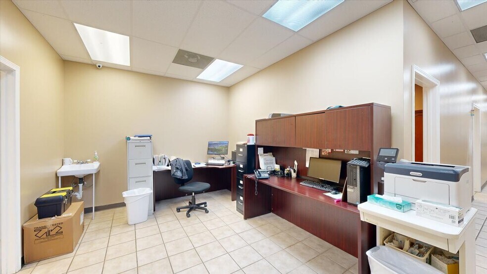 More Photos Of 113 Bo Bo Dr, Crystal Springs Freestanding For Lease