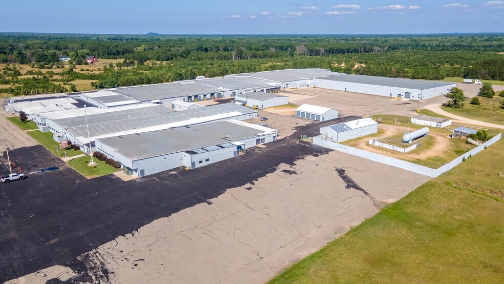 More Photos Of N9246 State Road 80, Necedah Warehouse For Lease