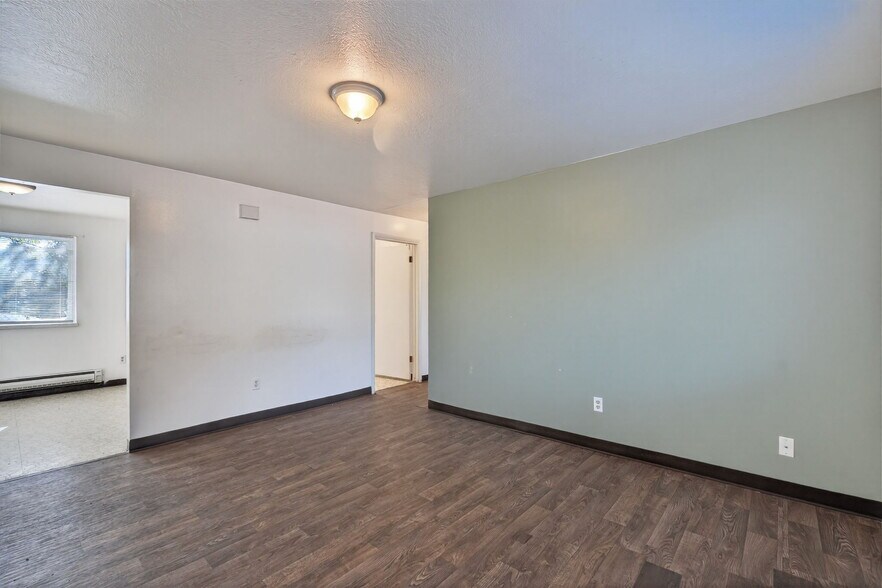 More Photos Of 1901 S 4th Ave, Pocatello Apartments For Sale