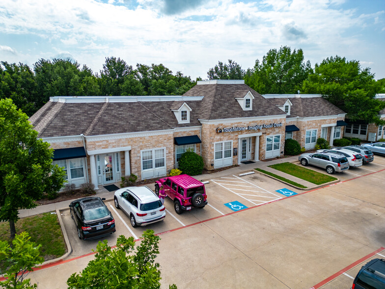 Primary Photo Of 5455 Basswood Blvd, Fort Worth Medical For Sale