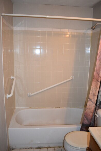 More Photos Of 650 Straight St, Cincinnati Apartments For Sale