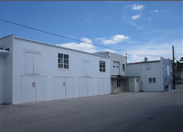 More Photos Of 639 Frederick St, Hanover Light Manufacturing For Lease