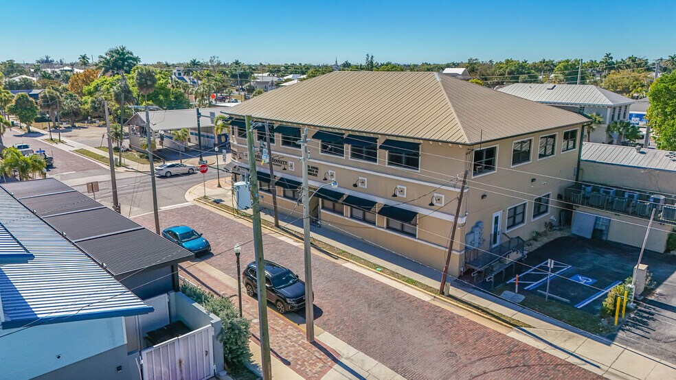 More Photos Of 252 W Marion Ave, Punta Gorda Loft Creative Space For Lease