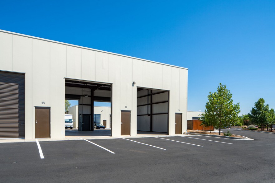 More Photos Of 2700 N Lake Valley Rd, Prescott Valley Light Manufacturing For Sale