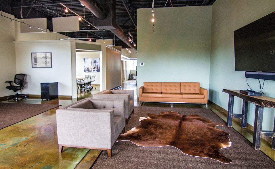 More Photos Of 701 S Howard Ave, Tampa Storefront Retail Office For Lease