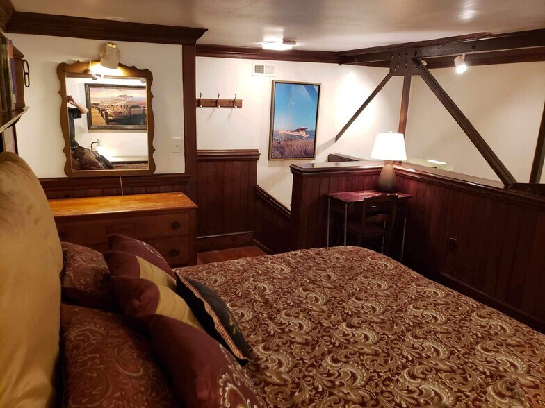 More Photos Of 500 Arendell St, Morehead City Hospitality For Sale