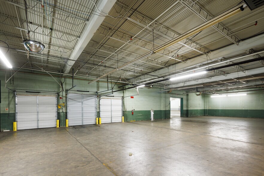 More Photos Of 28966 Highway 76 E, Clinton Manufacturing For Lease