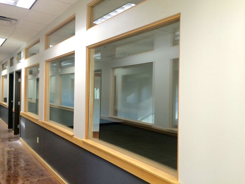 More Photos Of 11025 Pioneer Trl, Truckee Office For Lease