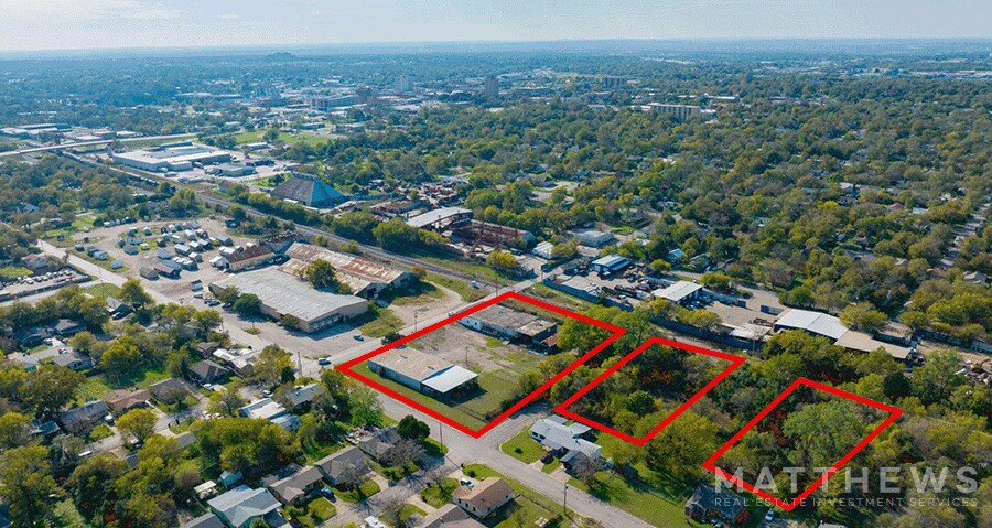 More Photos Of 702 E Houston Ave, Temple Warehouse For Sale