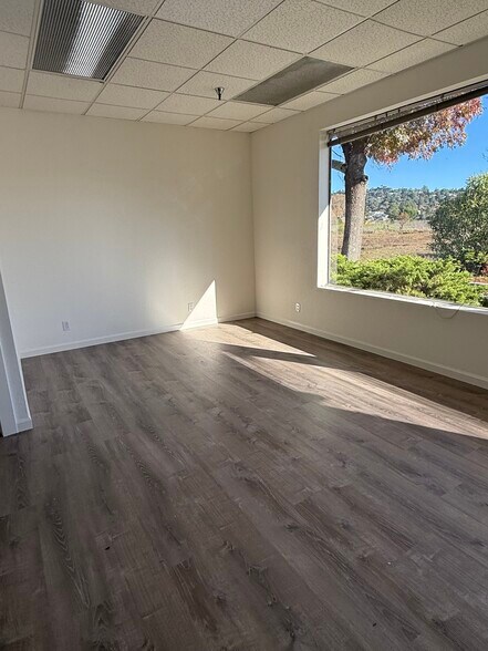 More Photos Of 980 Magnolia Ave, Larkspur Medical For Lease