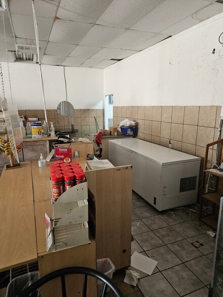 More Photos Of 1805 Lomita Blvd, Lomita General Retail For Lease
