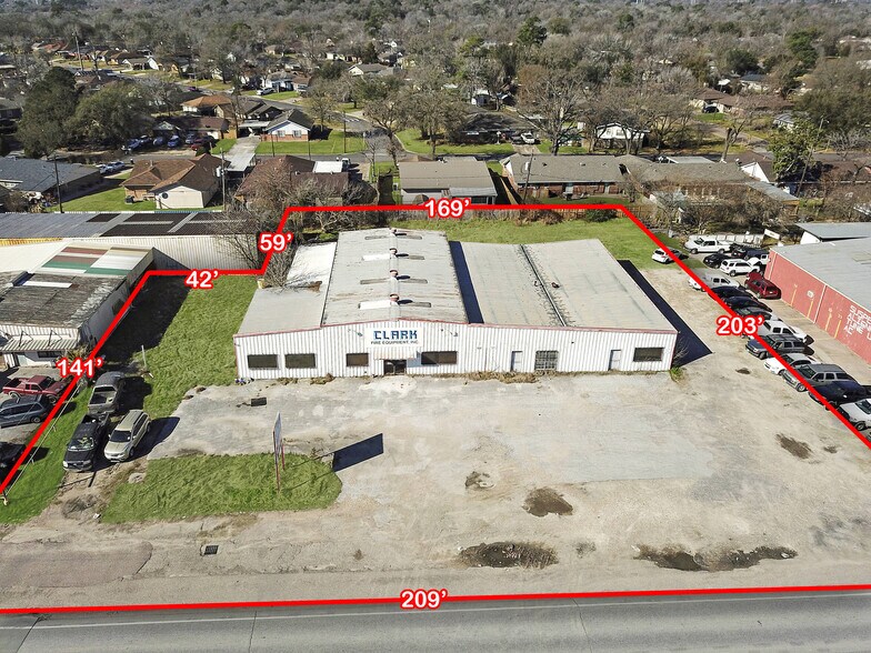 More Photos Of 1838 Federal Rd, Houston Warehouse For Sale