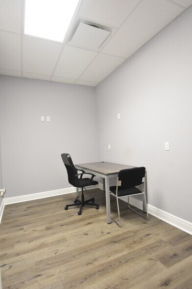 More Photos Of 1377 Providence Rd, Brandon Medical For Lease