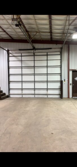 More Photos Of 3055 McMillen St, Eau Claire Warehouse For Lease