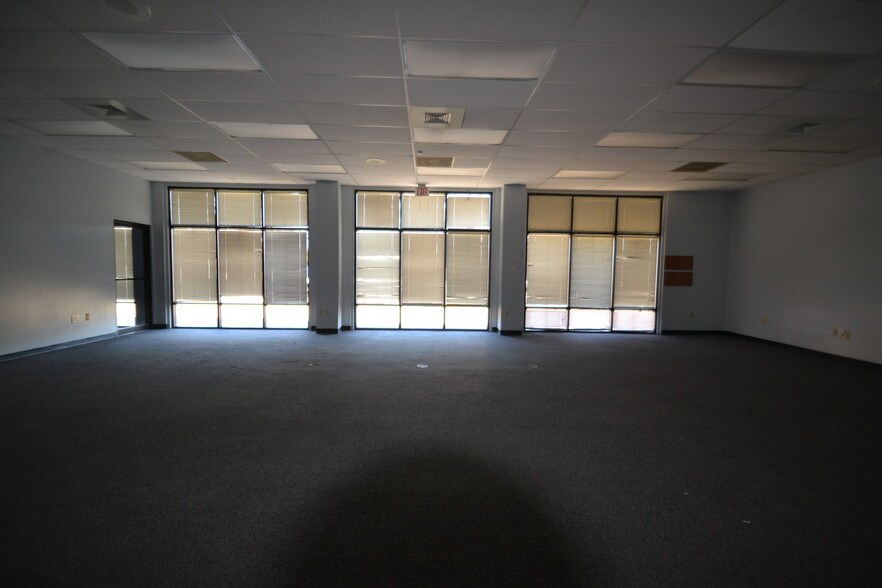 More Photos Of 3535 Macon Rd, Columbus Freestanding For Lease