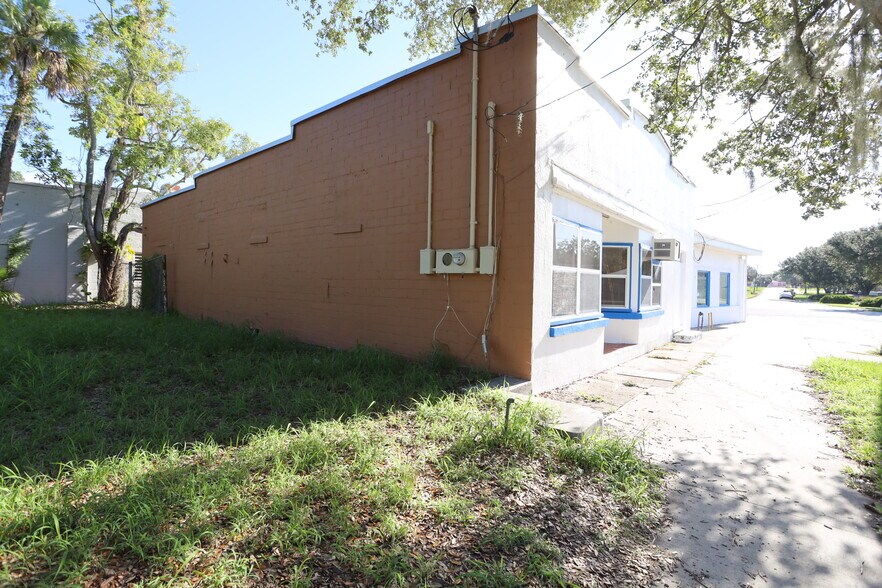 More Photos Of 240 S 1st St, Lake Wales Office For Sale