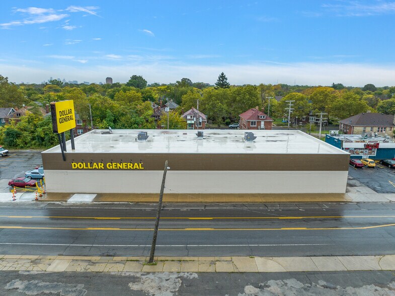 More Photos Of 3431 Joy Rd, Detroit Freestanding For Lease