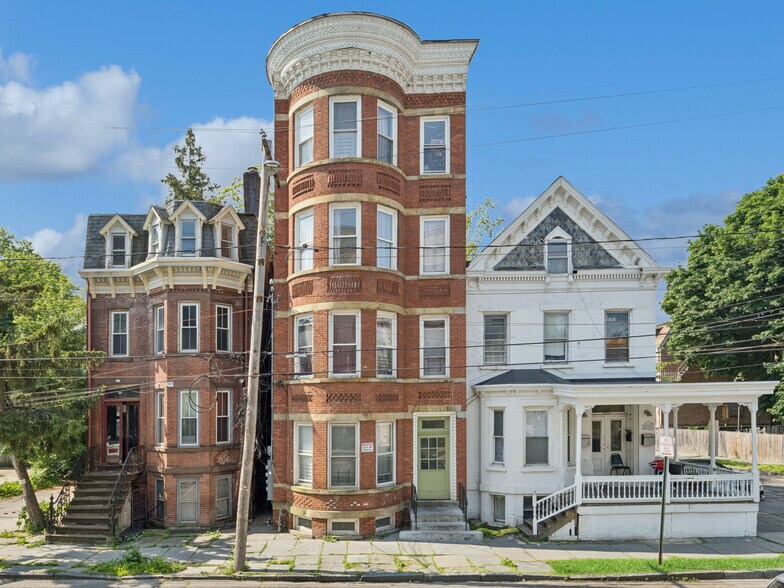 More Photos Of 123 3rd St, Newburgh Apartments For Sale