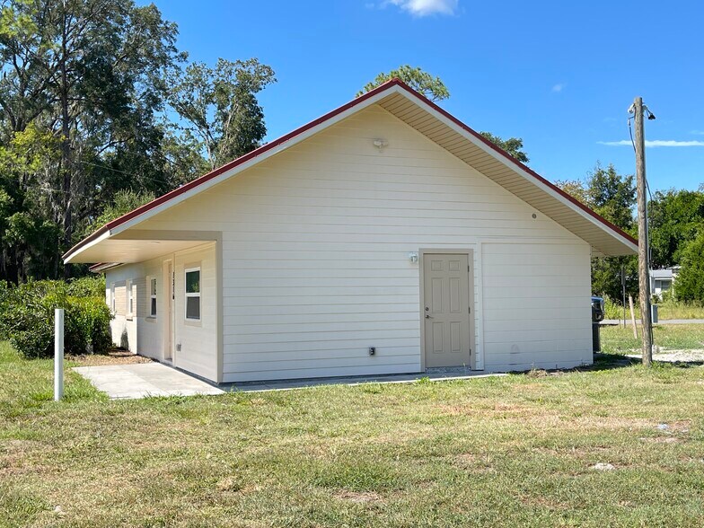 More Photos Of 7316 NE Waldo Rd, Gainesville Office For Lease