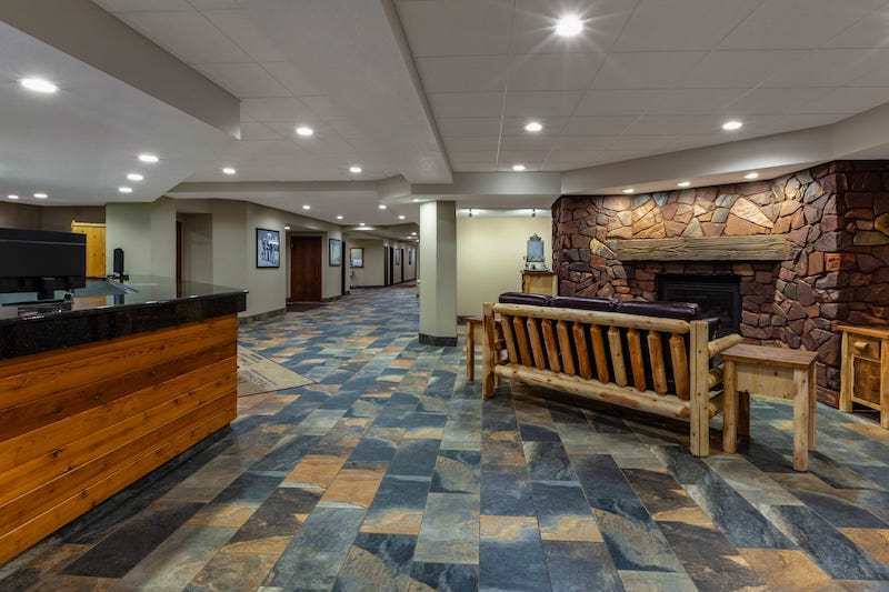 More Photos Of N3332 Pine Mountain Rd, Iron Mountain Hotel For Sale