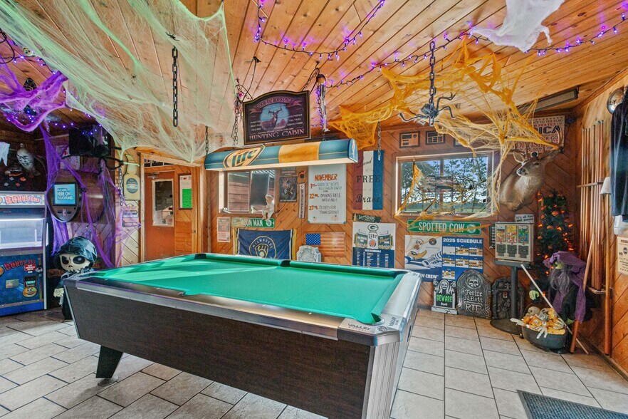 More Photos Of N4183 4th Ave, Hancock Bar For Sale