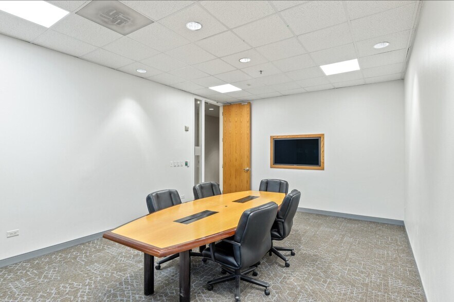 More Photos Of 2805 Dallas Pkwy, Plano Office For Lease