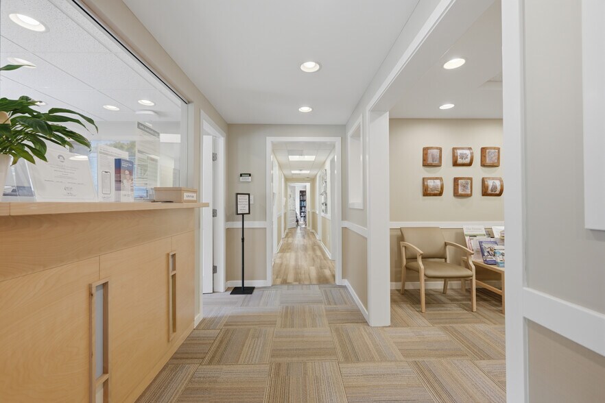 More Photos Of 35 Saybrook Rd, Essex Medical For Sale