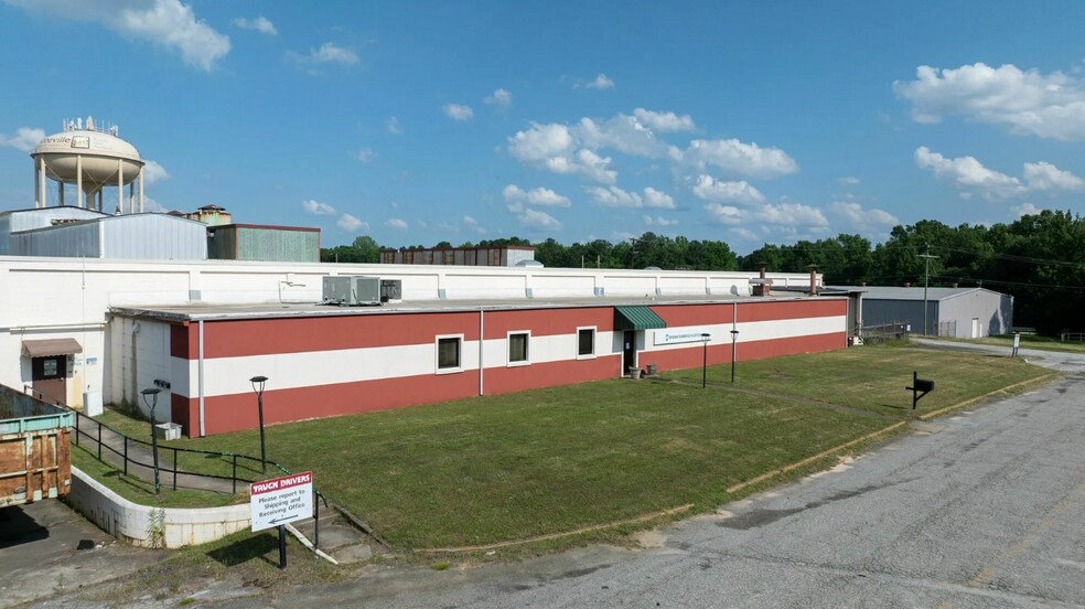 More Photos Of 584 Highway 28 S, Abbeville Warehouse For Lease