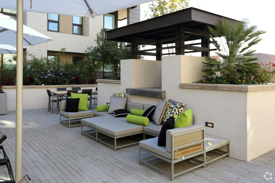 More Photos Of 7350 E Stetson Dr, Scottsdale Apartments For Lease