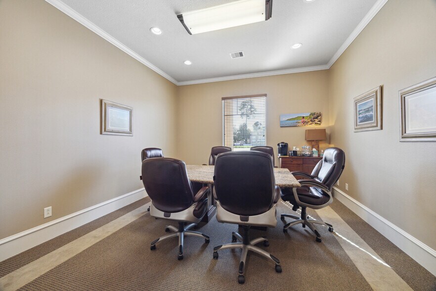 More Photos Of 12807 Jones Rd, Houston Medical For Sale