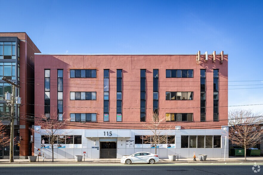 More Photos Of 115 Christopher Columbus Dr, Jersey City Medical For Lease