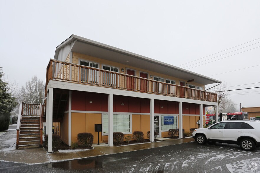 More Photos Of 10 S Parkway Ave, Battle Ground Storefront For Lease