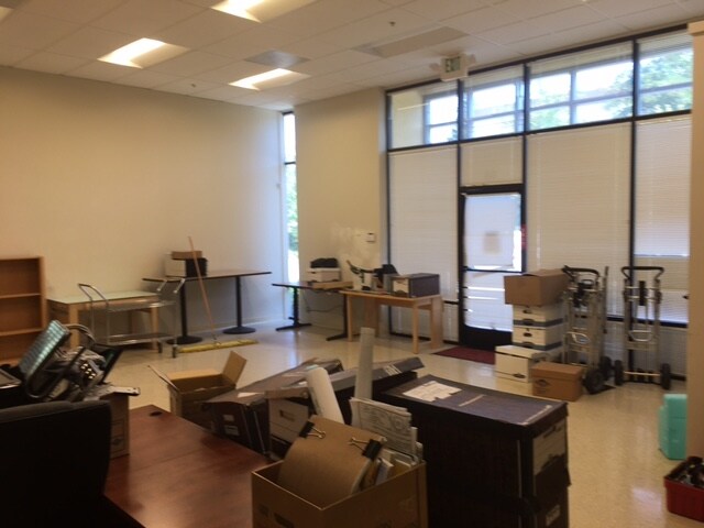 More Photos Of 800 Lindberg Ln, Petaluma Warehouse For Lease