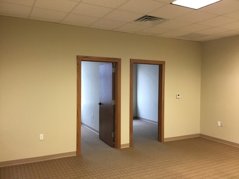 More Photos Of 14402 Blanco Rd, San Antonio Office For Lease