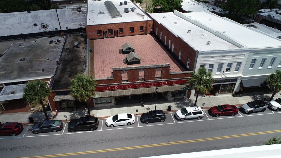 More Photos Of 917 Bay/211 Charles St, Beaufort Storefront Retail Residential For Sale