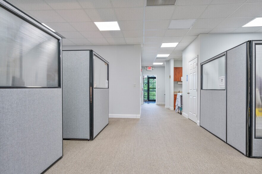 More Photos Of 7301 Wiles Rd, Coral Springs Medical For Lease