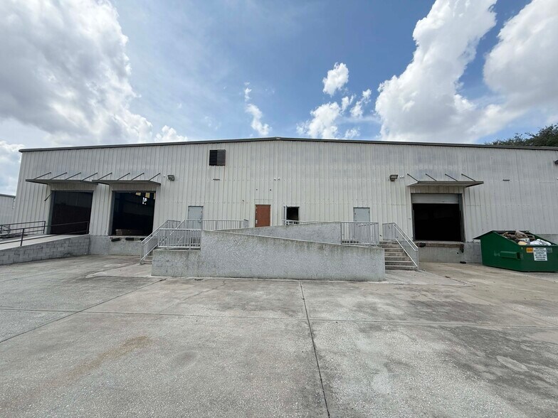 More Photos Of 1356 Bennett Dr, Longwood Distribution For Lease