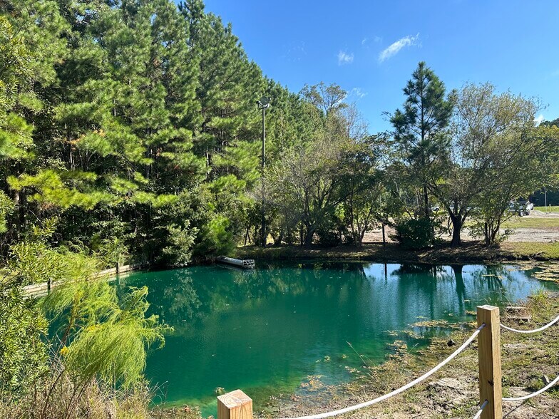 More Photos Of 4605 E US Highway 70, New Bern Auto Dealership For Lease