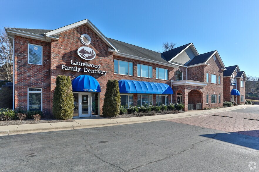 More Photos Of 1978 Hendersonville Rd, Asheville Medical For Sale