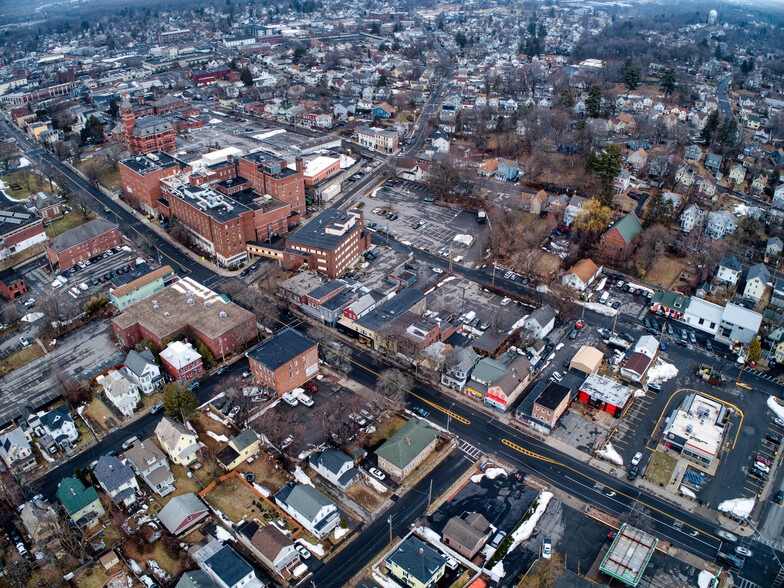 More Photos Of 350 Broadway, Kingston Storefront Retail Office For Sale