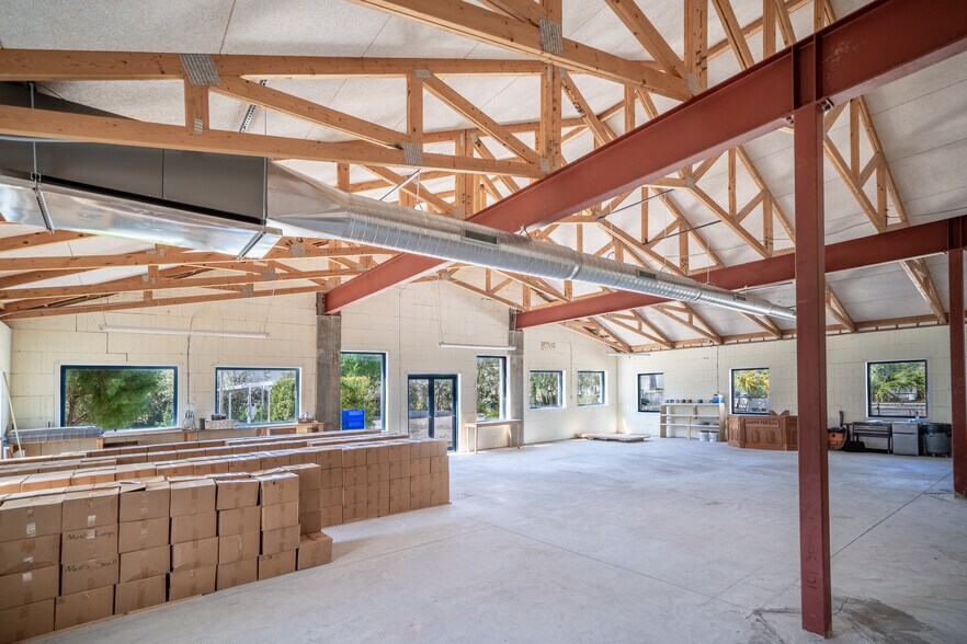 More Photos Of 28384 US Highway 19 N, Clearwater General Retail For Sale