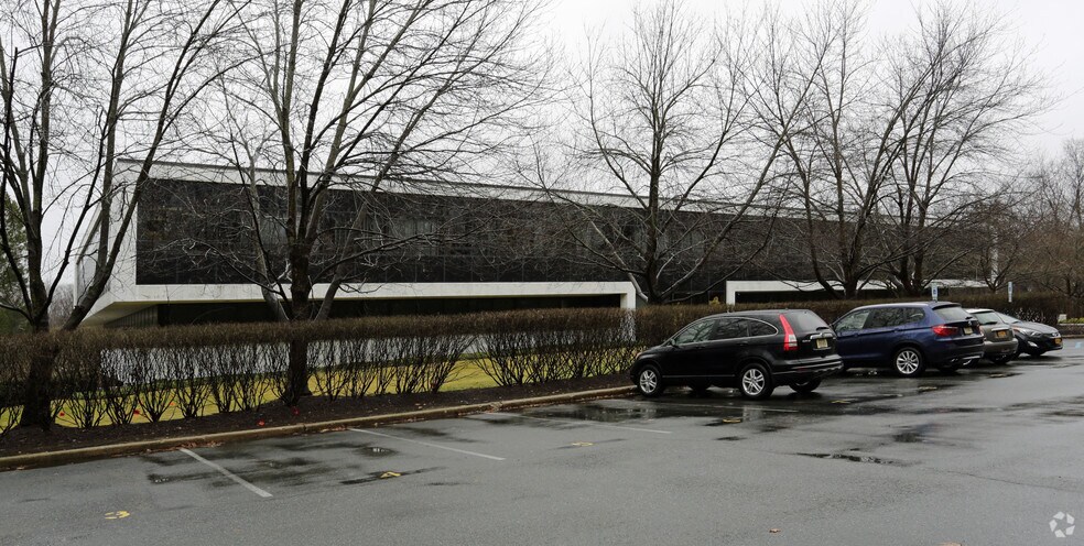 More Photos Of 135 Chestnut Ridge Rd, Montvale Office For Lease