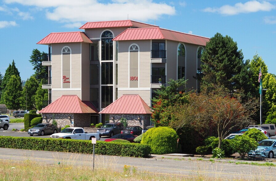 More Photos Of 1801 1st Ave, Longview Medical For Sale