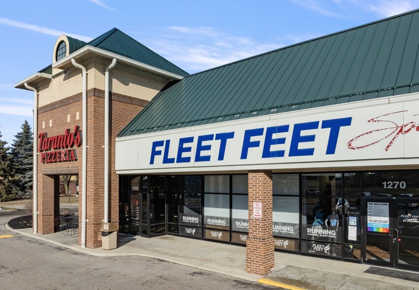 Primary Photo Of 1182-1282 E Powell Dr, Lewis Center Unknown For Lease