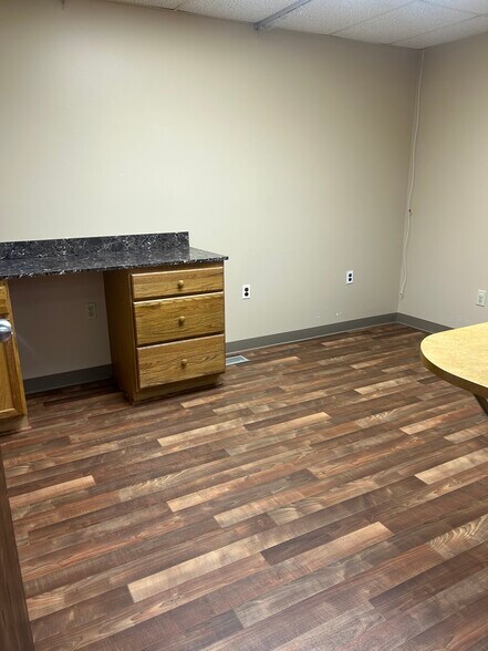 More Photos Of 673 E Cedar Ave, Gladwin Medical For Sale