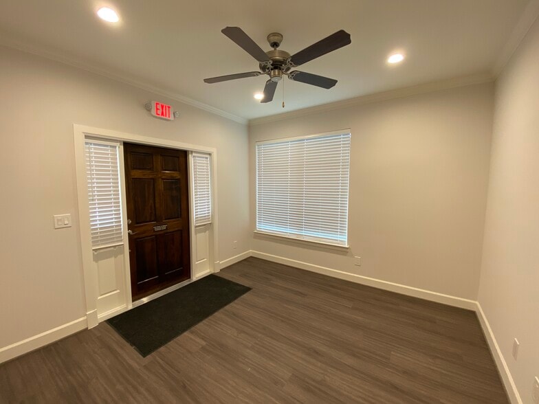 More Photos Of 8751 Collin McKinney Pky, McKinney Office Residential For Lease