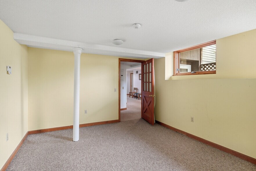 More Photos Of 131 Main St, Hatfield Loft Creative Space For Lease