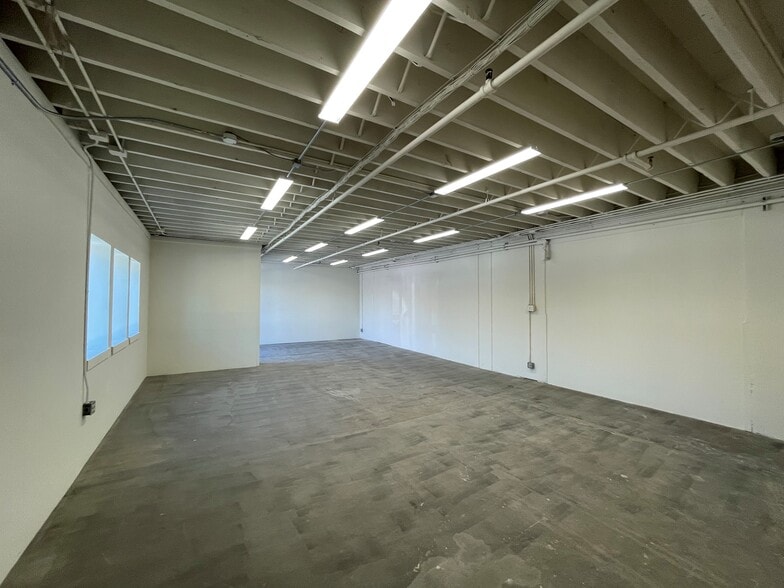 More Photos Of 833 S 19th St, Richmond Warehouse For Lease